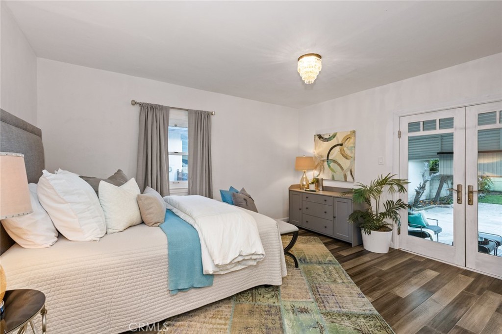 2116 S Sycamore Street