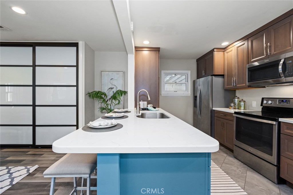 2116 S Sycamore Street