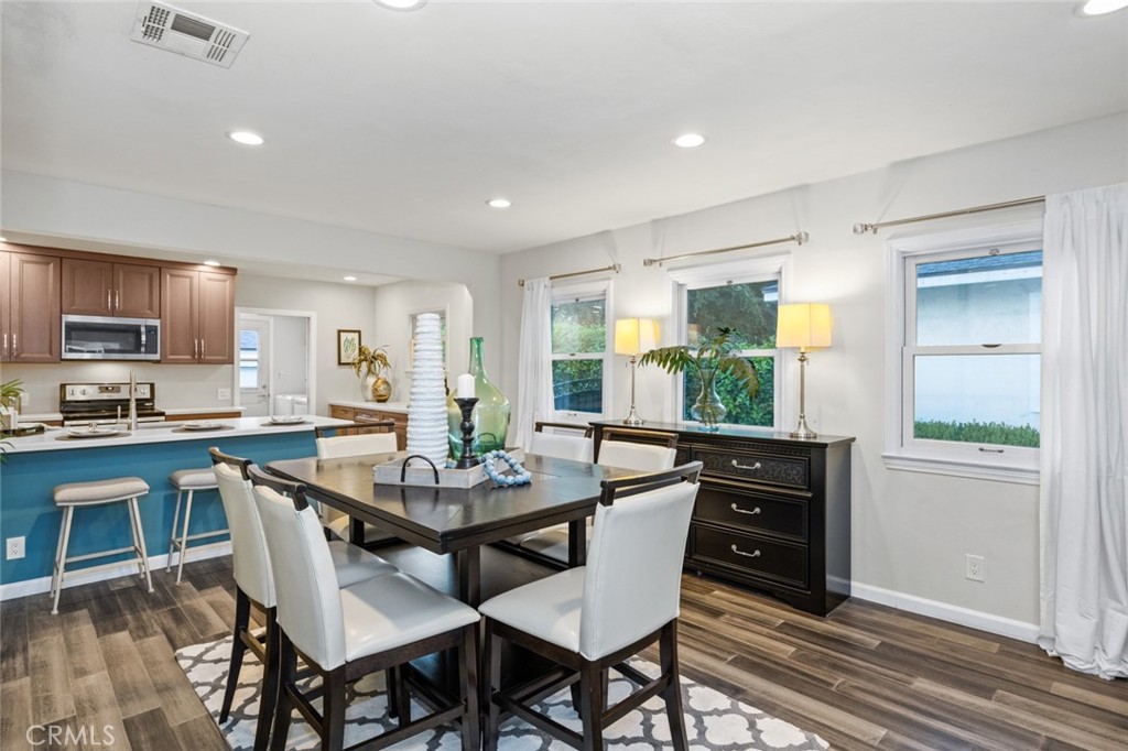 2116 S Sycamore Street