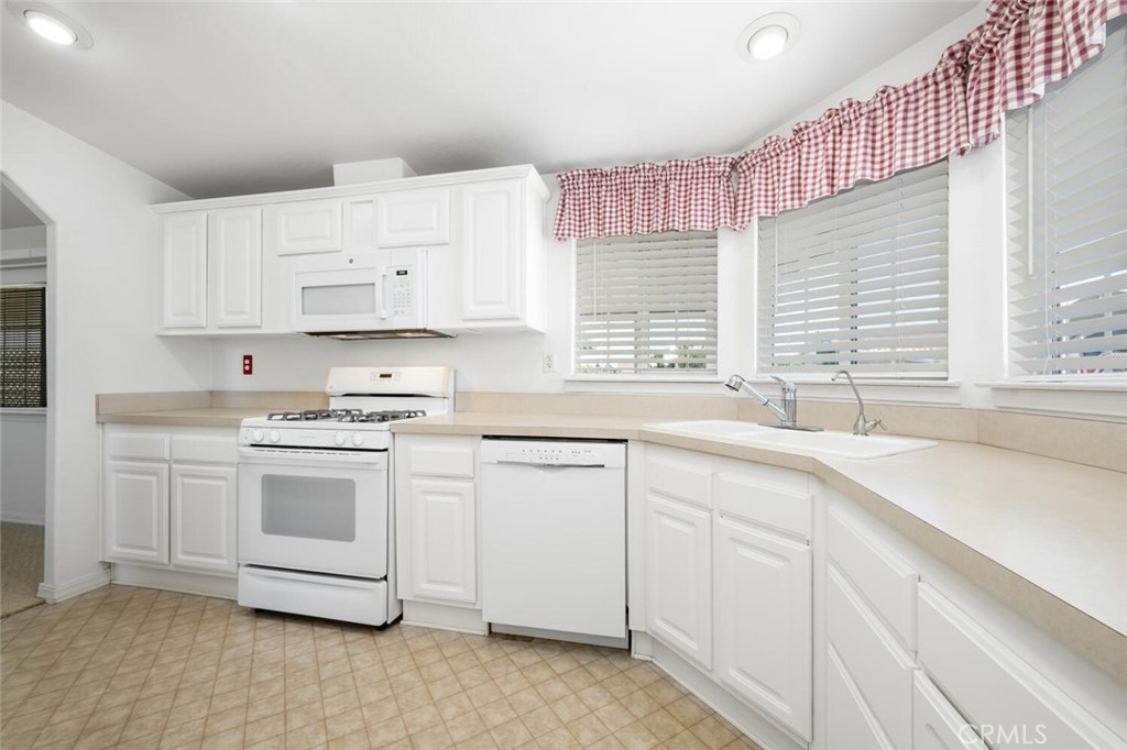 16222 Monterey Lane 55