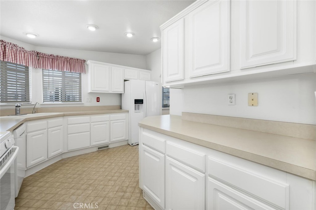 16222 Monterey Lane 55