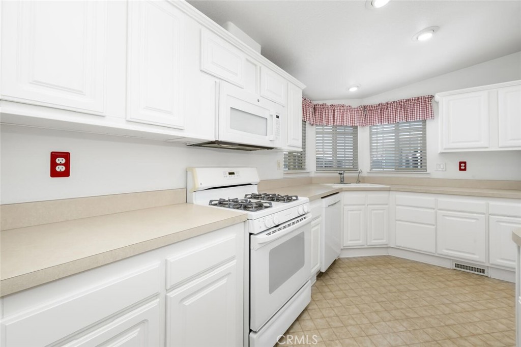 16222 Monterey Lane 55