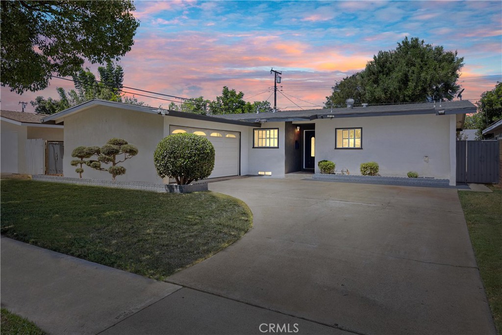 1106 N Wright Street