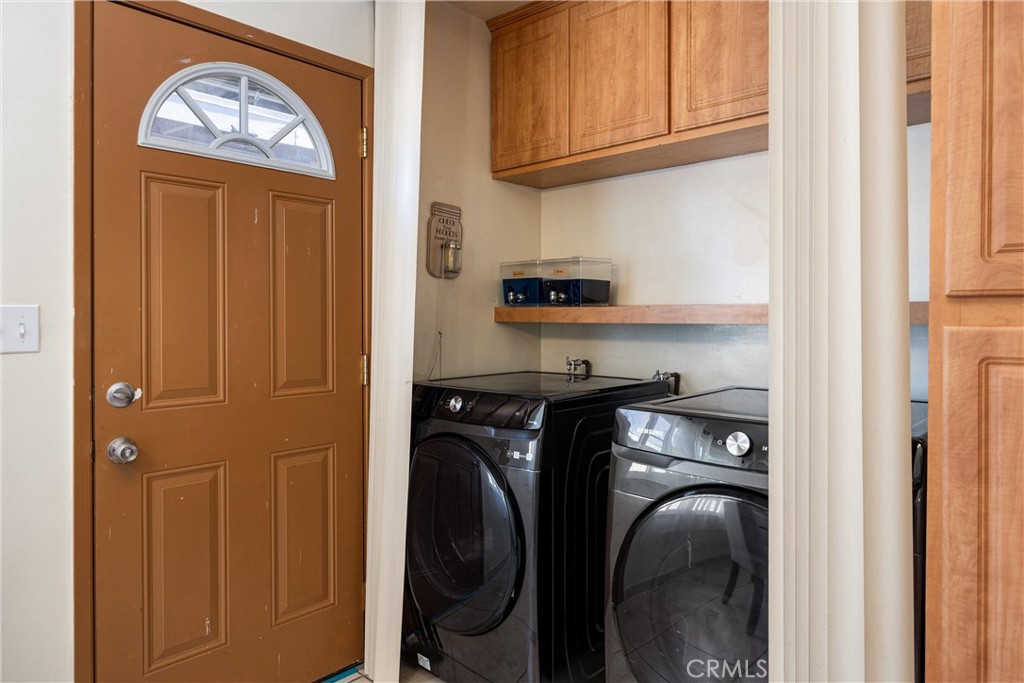 1106 N Wright Street