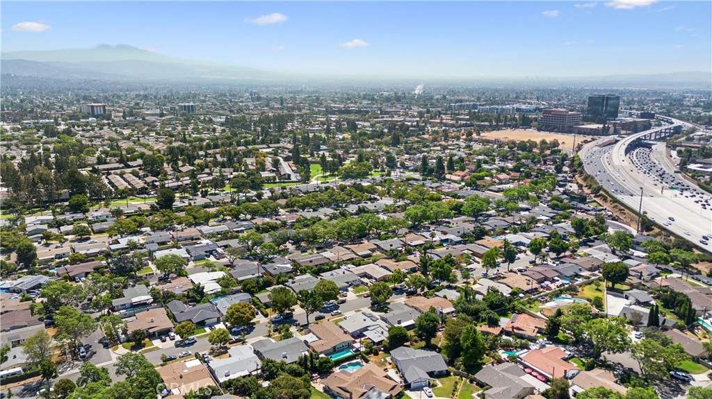 1106 N Wright Street