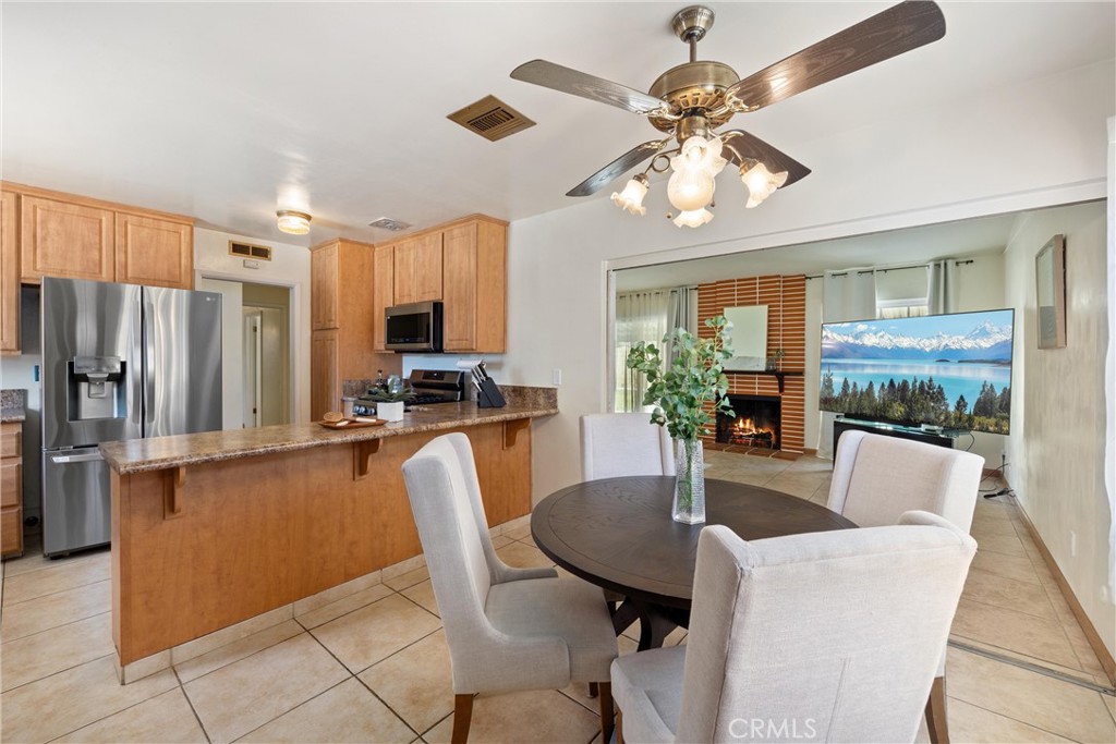 1106 N Wright Street