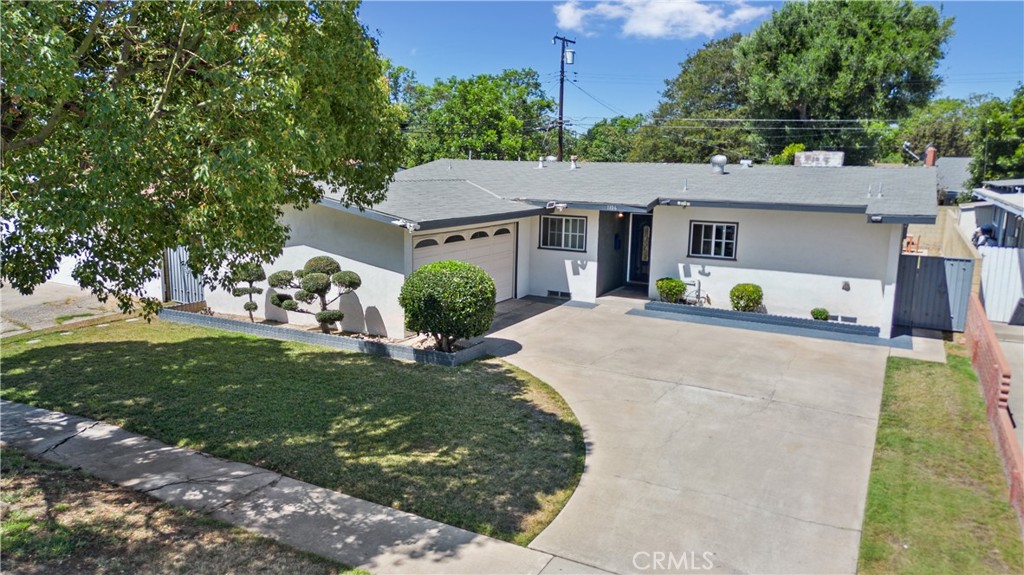 1106 N Wright Street