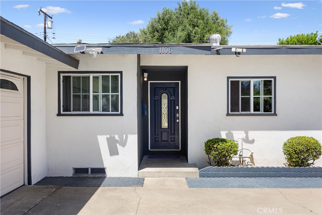 1106 N Wright Street