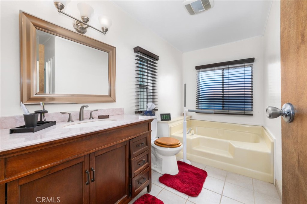 692 Adele Street N space 118