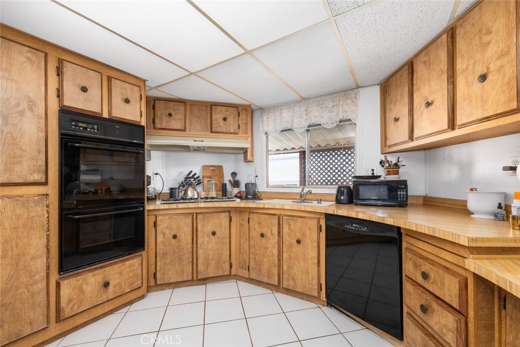 692 Adele Street N space 118