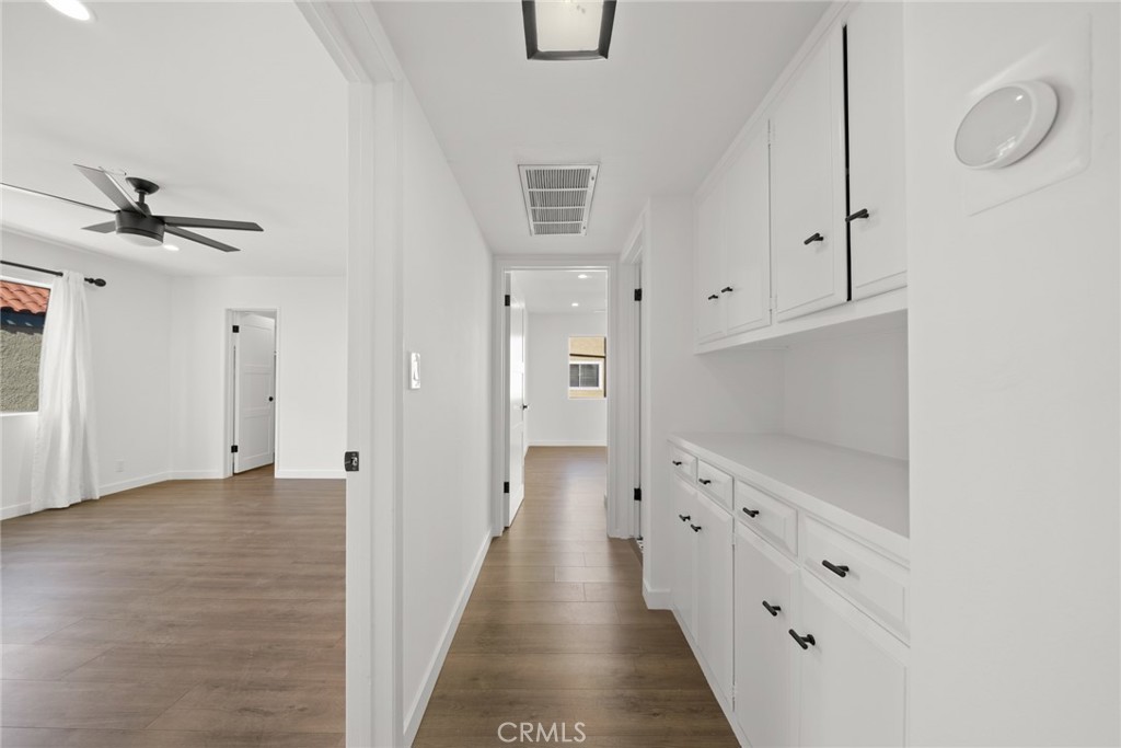 950 Palo Verde Avenue