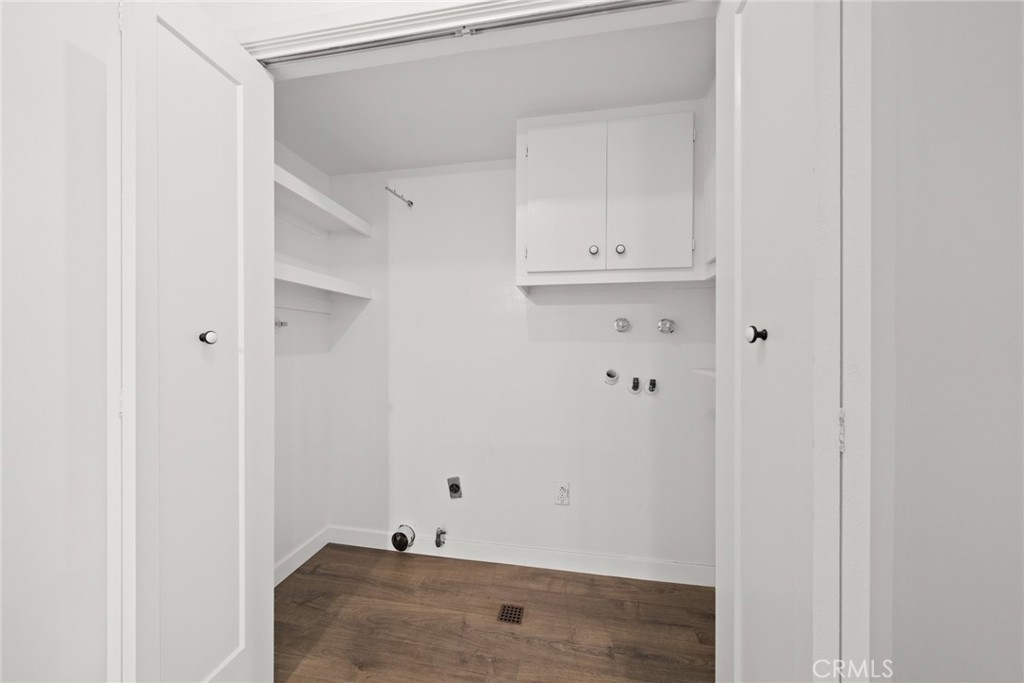 950 Palo Verde Avenue