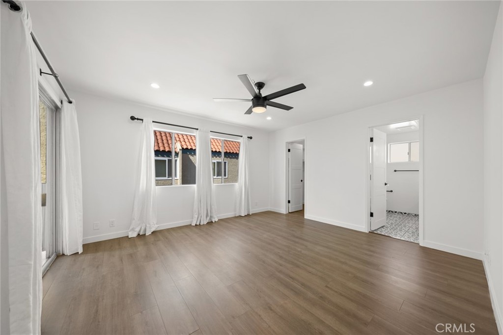 950 Palo Verde Avenue