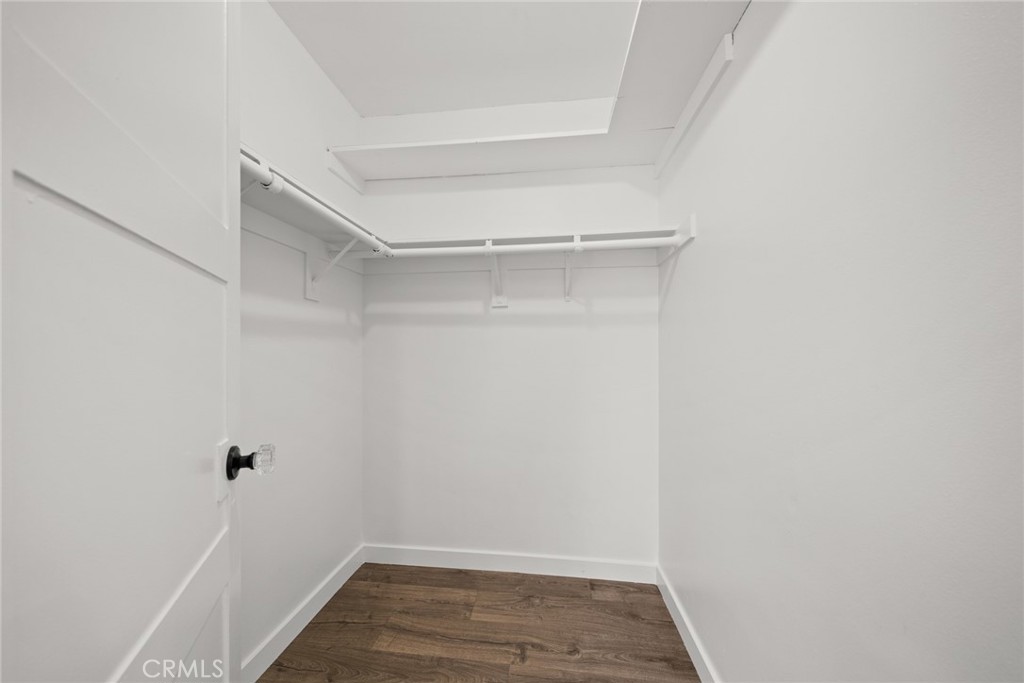 950 Palo Verde Avenue