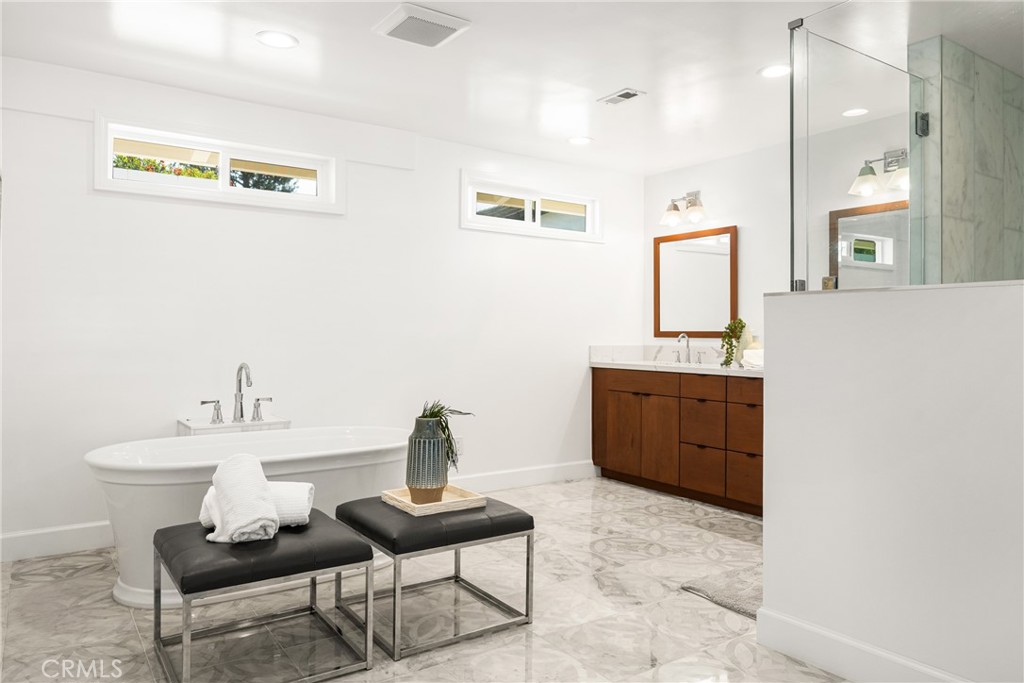 10672 Equestrian Drive