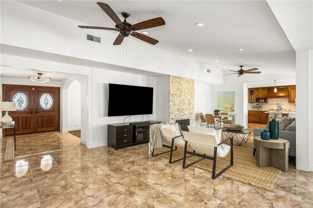 10672 Equestrian Drive