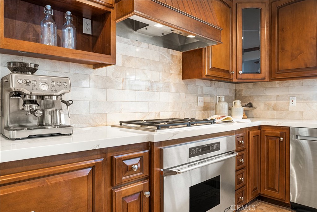 10672 Equestrian Drive