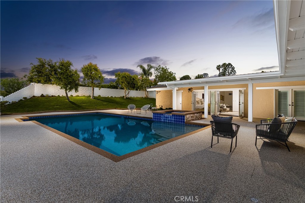 10672 Equestrian Drive