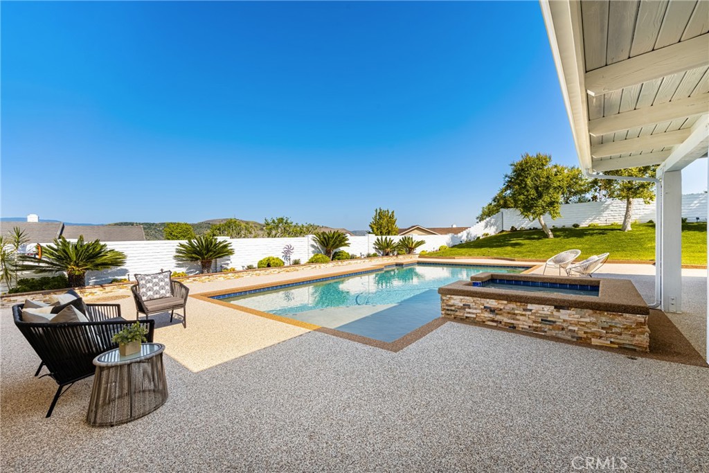 10672 Equestrian Drive