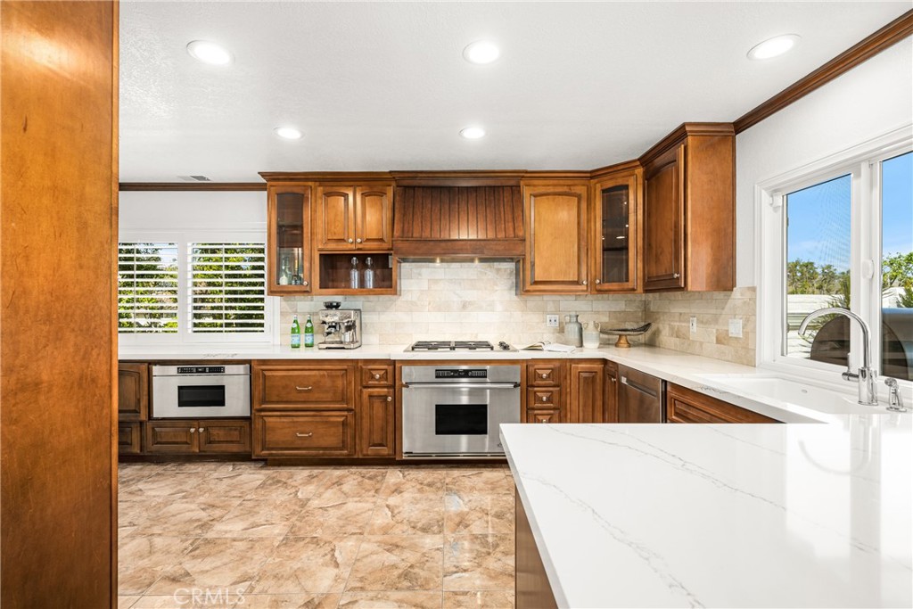 10672 Equestrian Drive