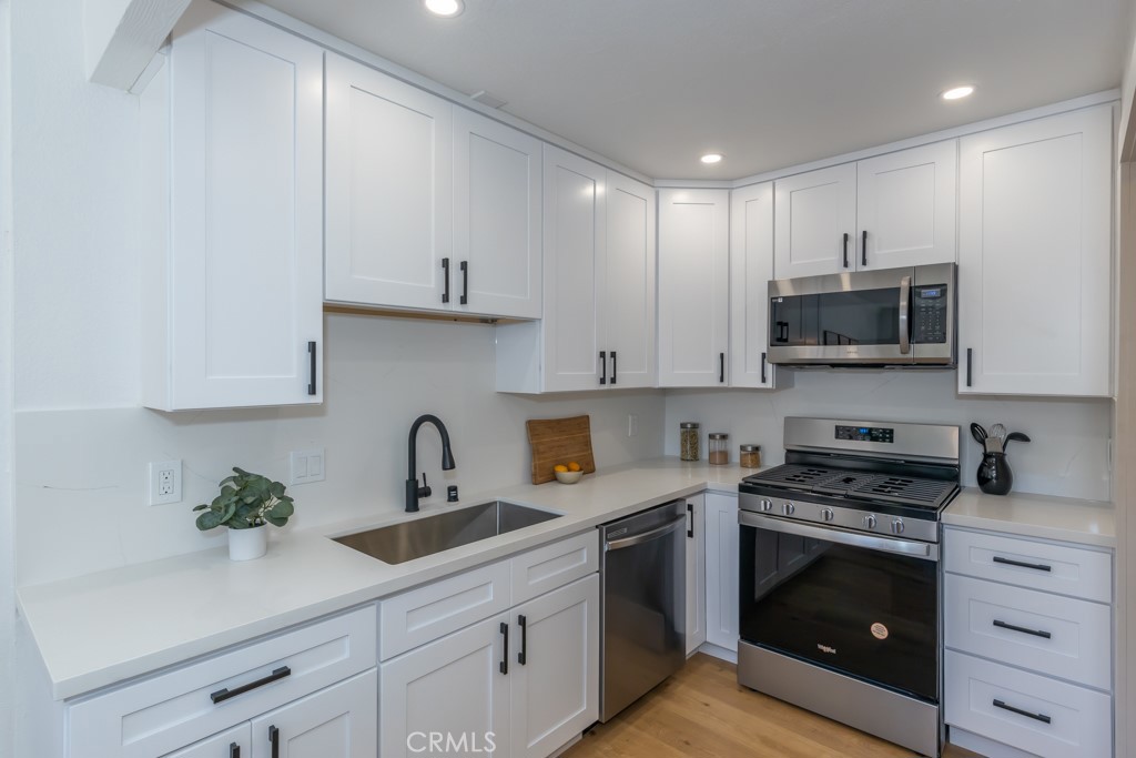 5620 E Avenida Bernardo N