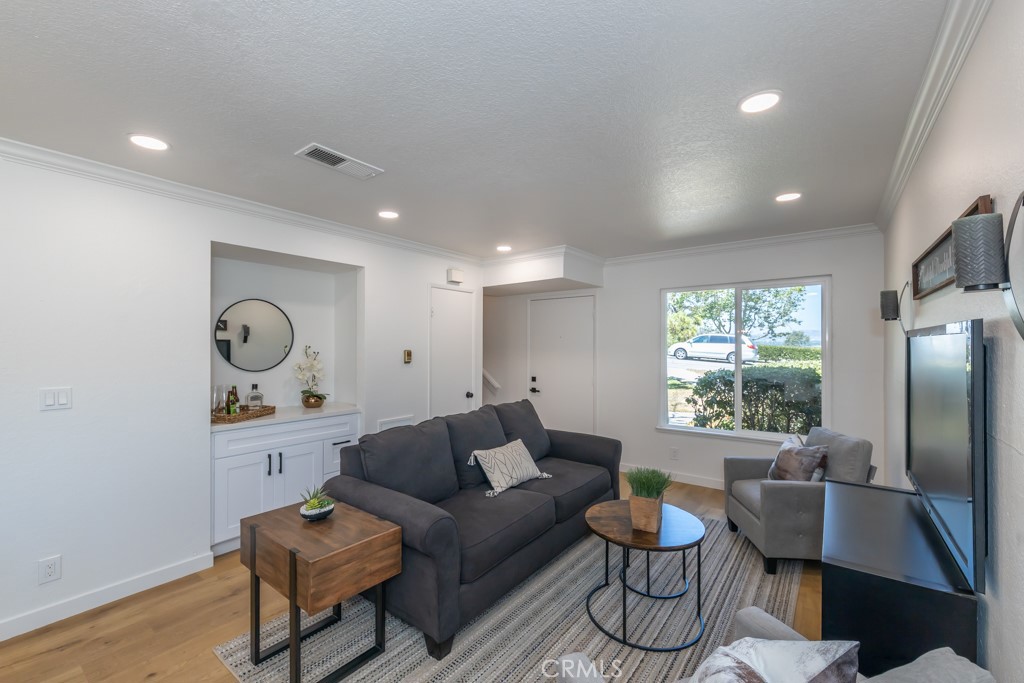 5620 E Avenida Bernardo N