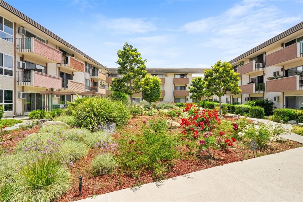 5585 East Pacific Coast Highway 327