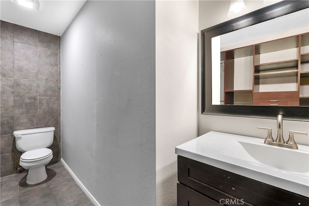 5585 East Pacific Coast Highway 327