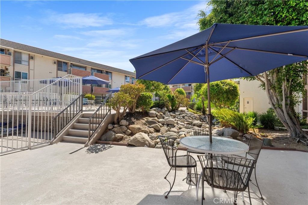 5585 East Pacific Coast Highway 327