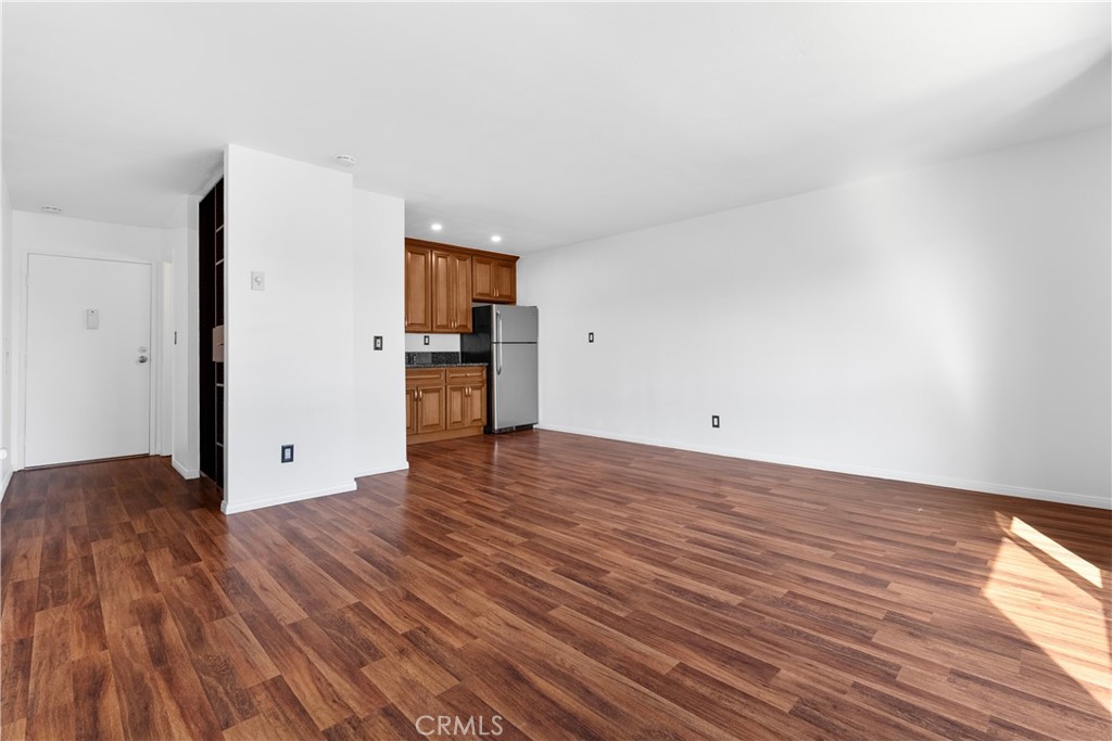 5585 East Pacific Coast Highway 327