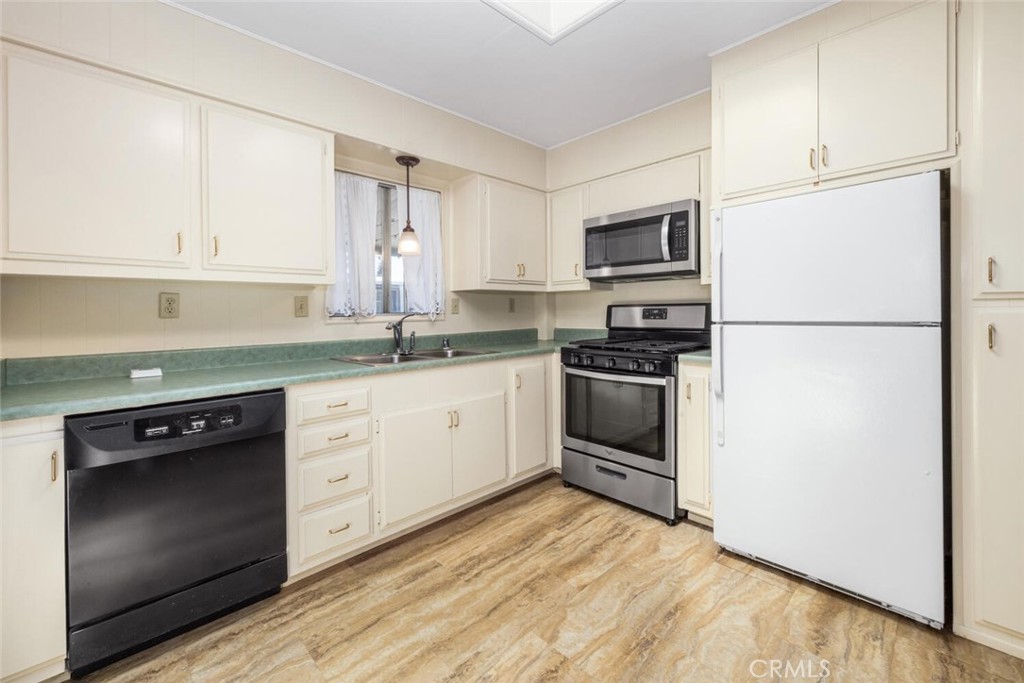 6259 CRYSTAL COVE Drive 179