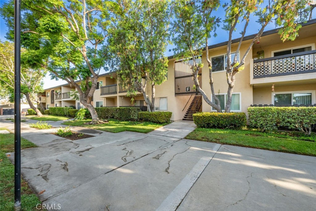 12200 Montecito Road F202