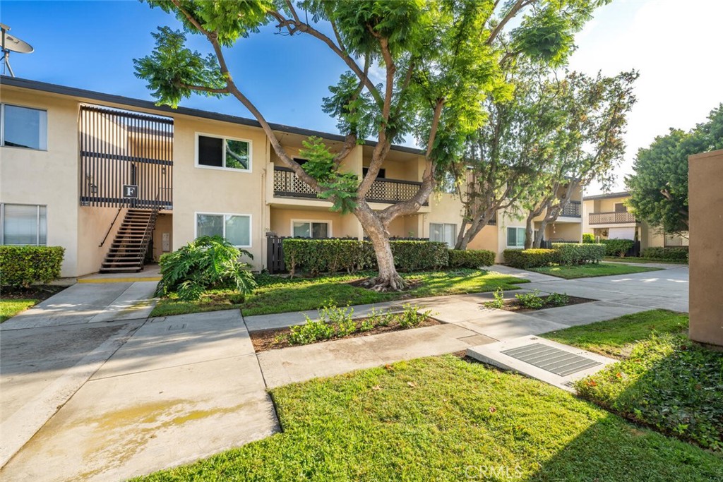 12200 Montecito Road F202