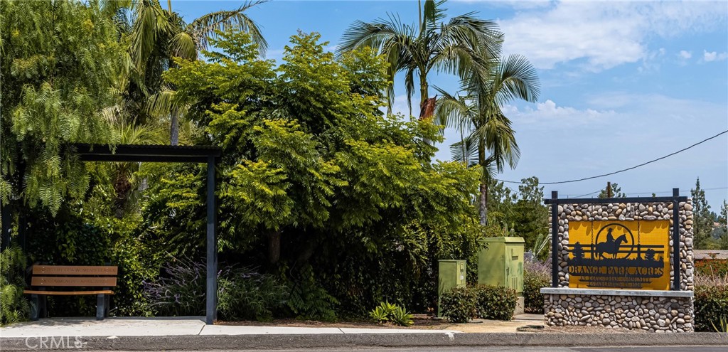 7740 E Lakeview Trail