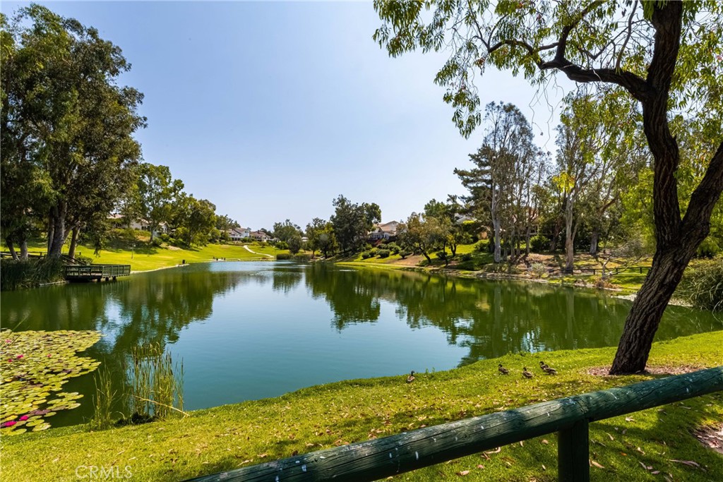 7740 E Lakeview Trail