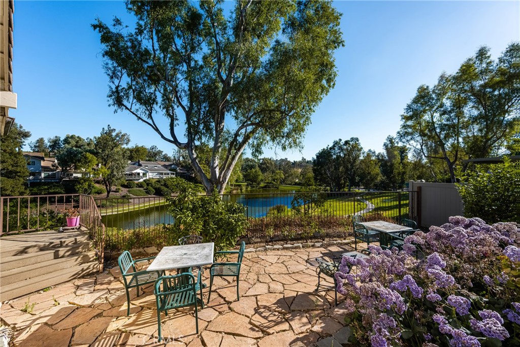 7740 E Lakeview Trail