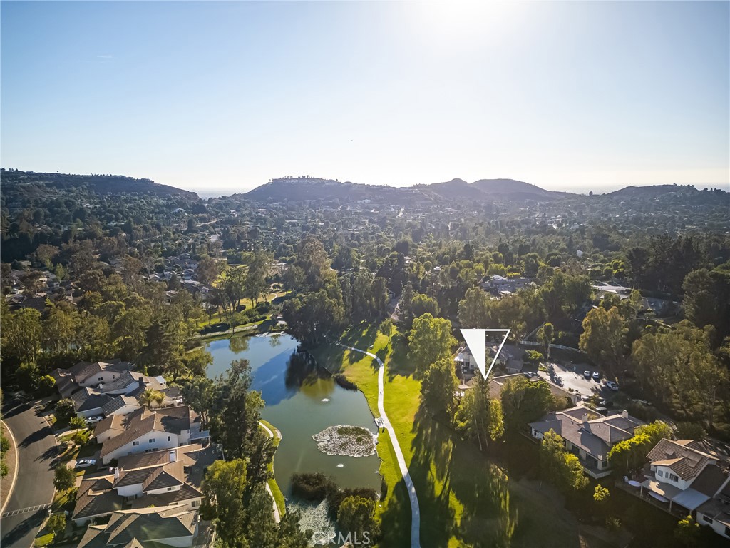 7740 E Lakeview Trail