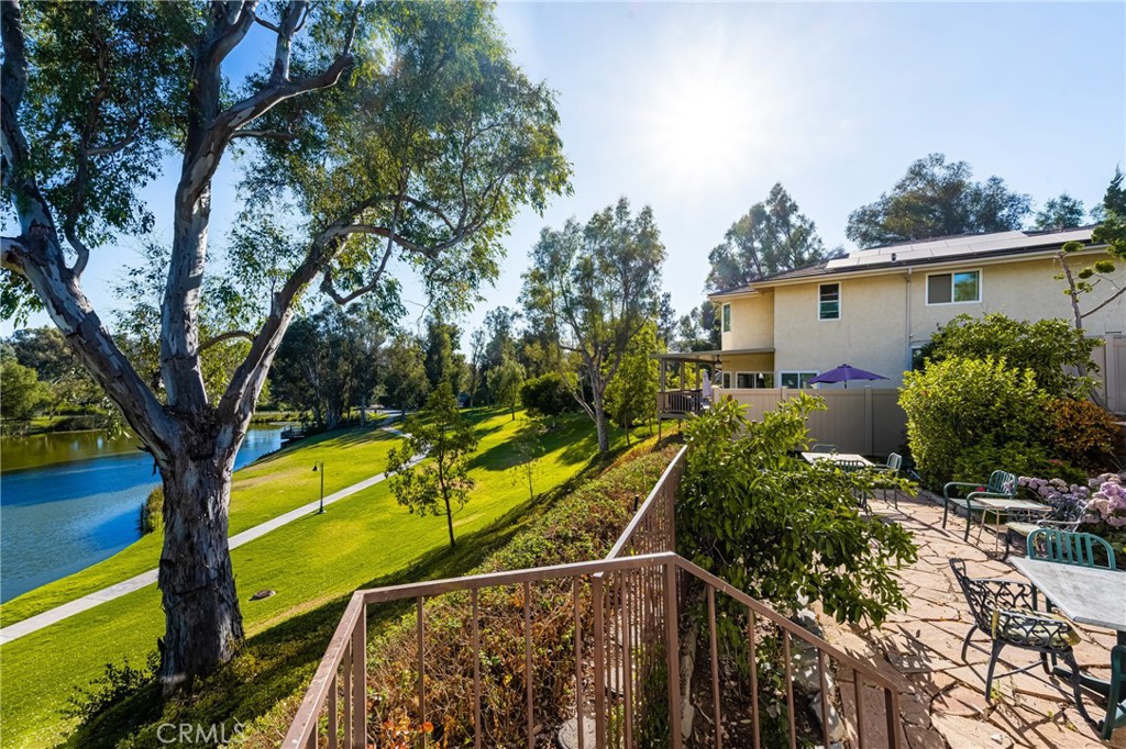7740 E Lakeview Trail
