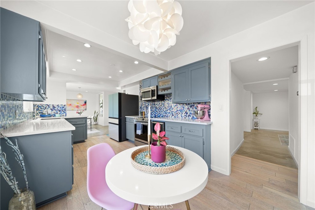 1635 East Ocean Boulevard 3A