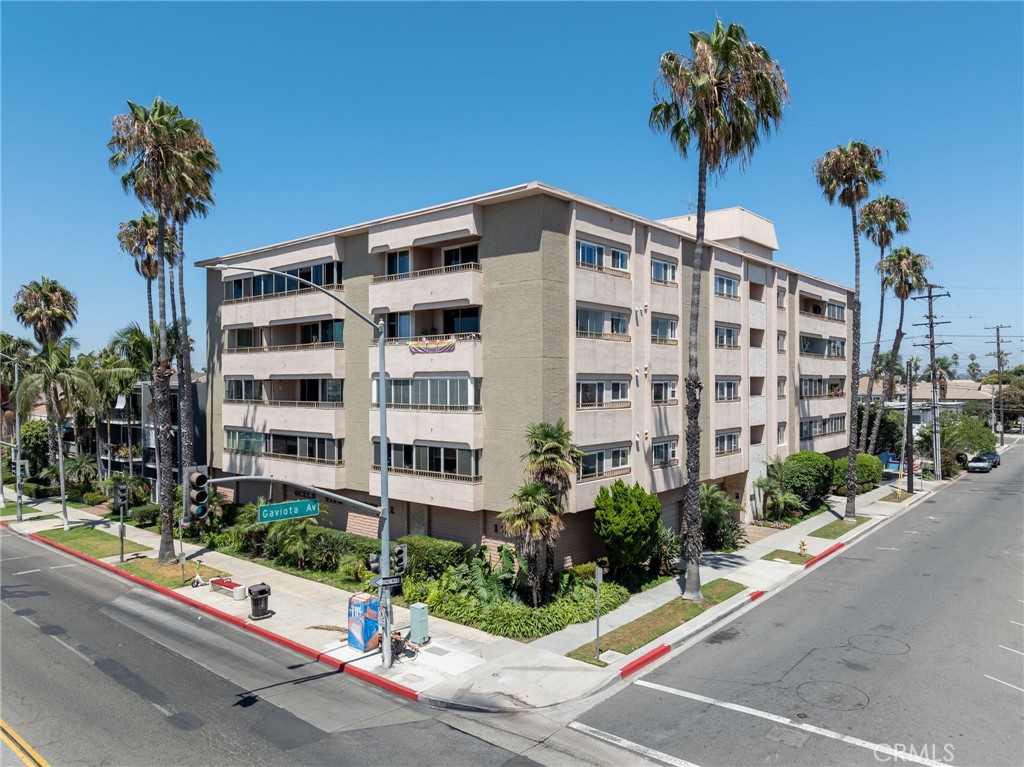 1635 East Ocean Boulevard 3A