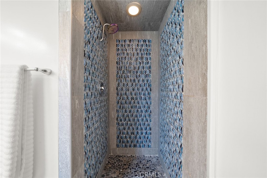 1635 East Ocean Boulevard 3A