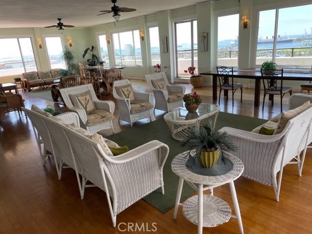 360 W Ocean Boulevard 1102