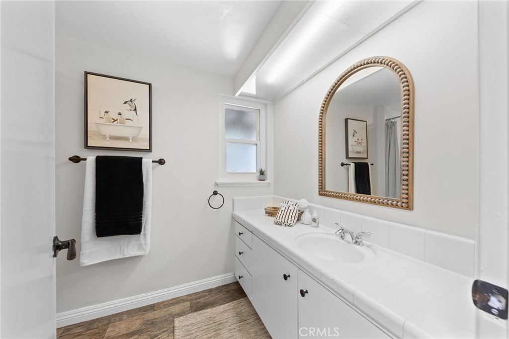 1901 E 19th Street 1