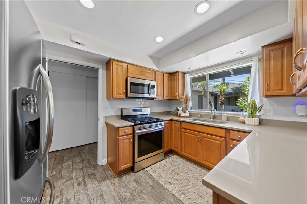 1901 E 19th Street 1