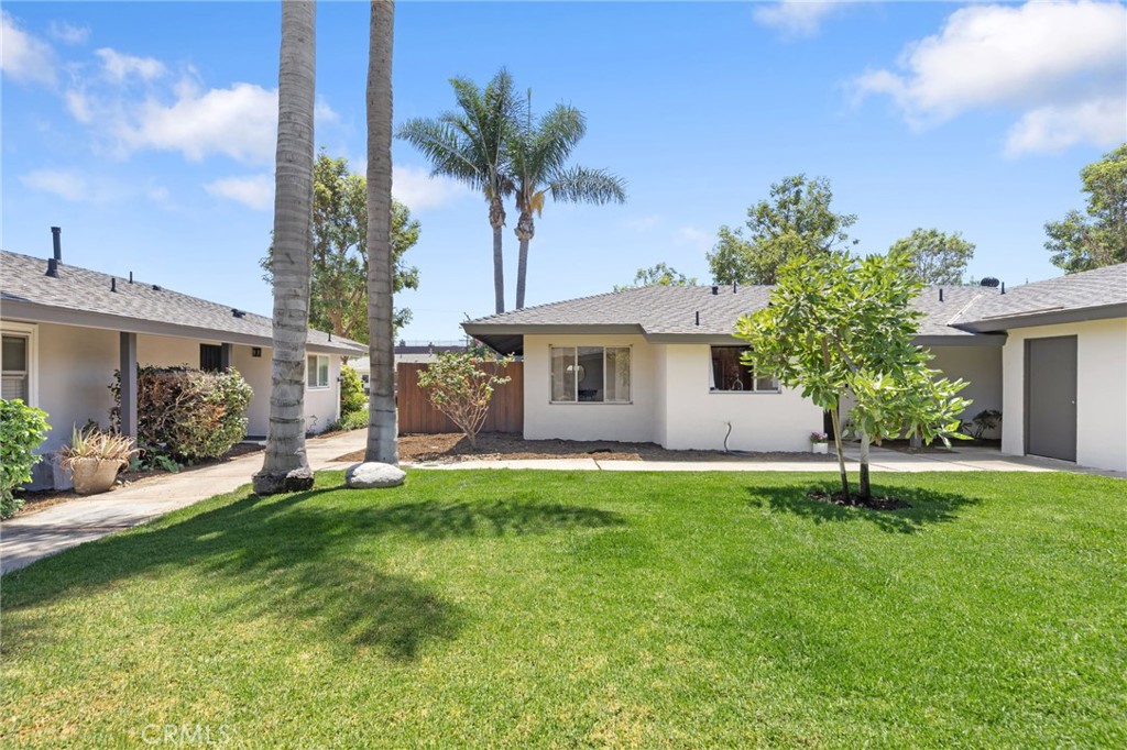 1901 E 19th Street 1