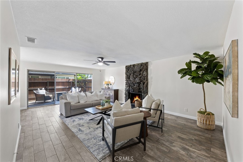 1901 E 19th Street 1