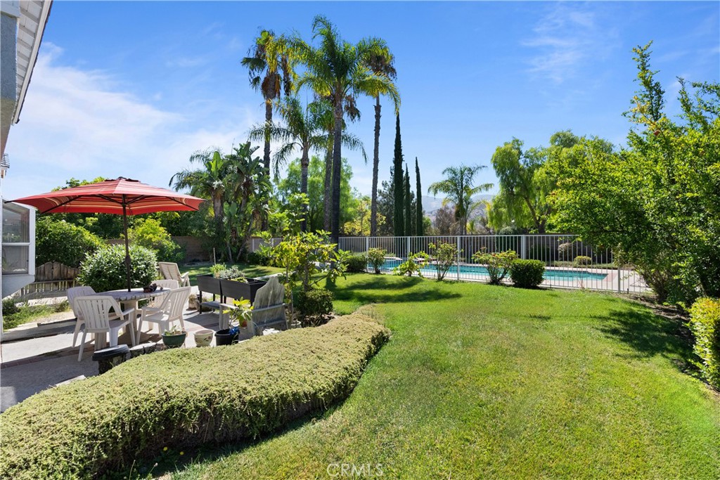 28040 Blackberry Way