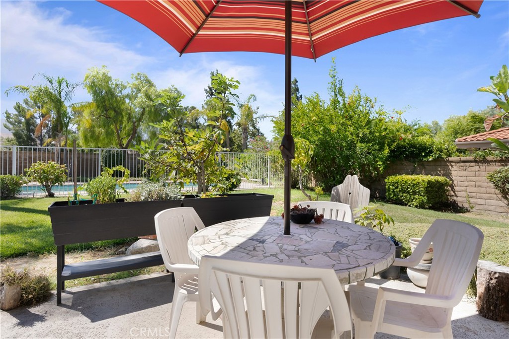 28040 Blackberry Way