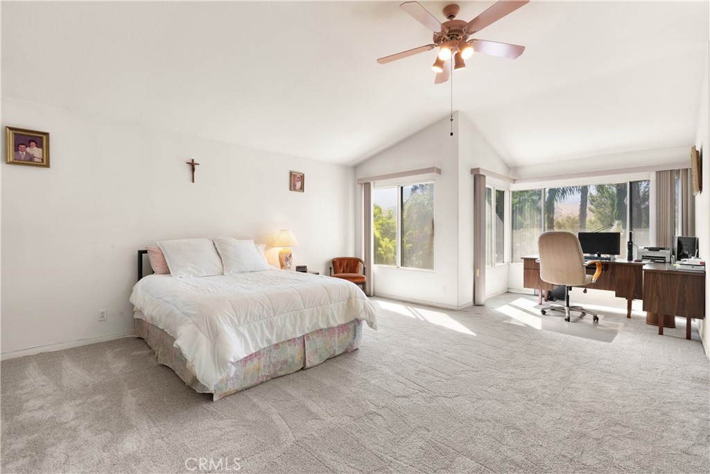 28040 Blackberry Way