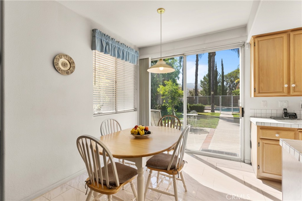 28040 Blackberry Way